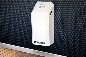 Minimax-Design-Abdeckung für Feuerlöscher vor dunkler, modischer Tapete