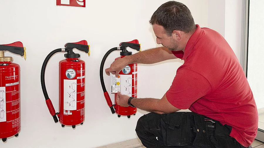 data.image.1.alternative}