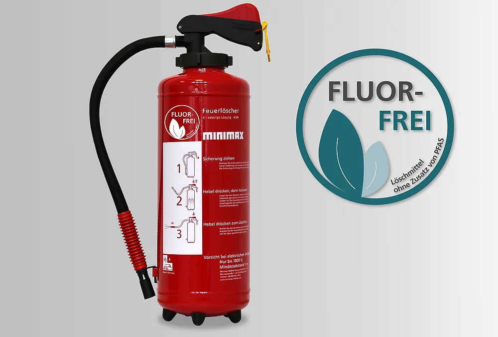 Feuerlöscher mit Effektiv-Salzlösung: ohne perfluorierte Tenside und umweltfreundlich, da vollständig biologisch abbaubar.