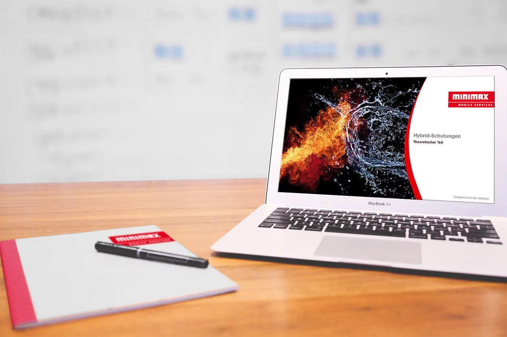 Brandschutzhelferausbildung als Hybridschulung – zeitlich und örtlich flexible Ausbildung für den Theorieteil, praktische Unterweisung ganz in Ihrer Nähe